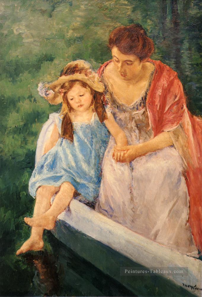 Mère et enfant dans un bateau mères des enfants Mary Cassatt Peintures à l'huile